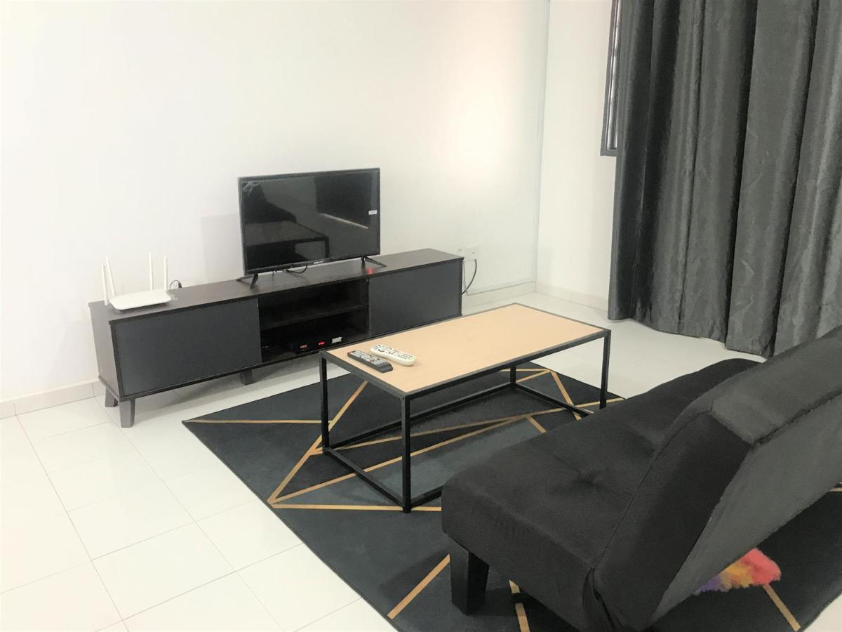 Oyo 90493 Jl Homestay Segamat Εξωτερικό φωτογραφία
