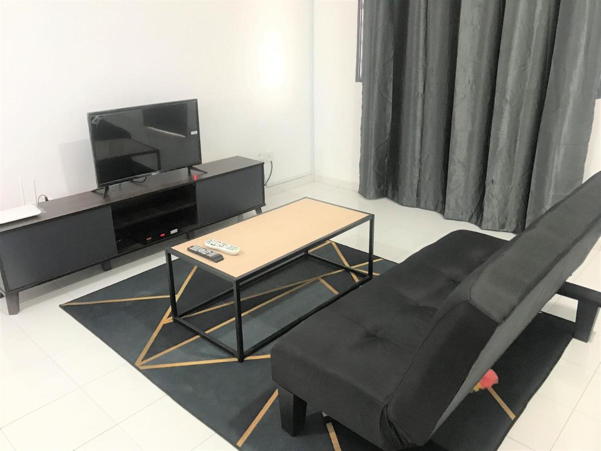 Oyo 90493 Jl Homestay Segamat Εξωτερικό φωτογραφία