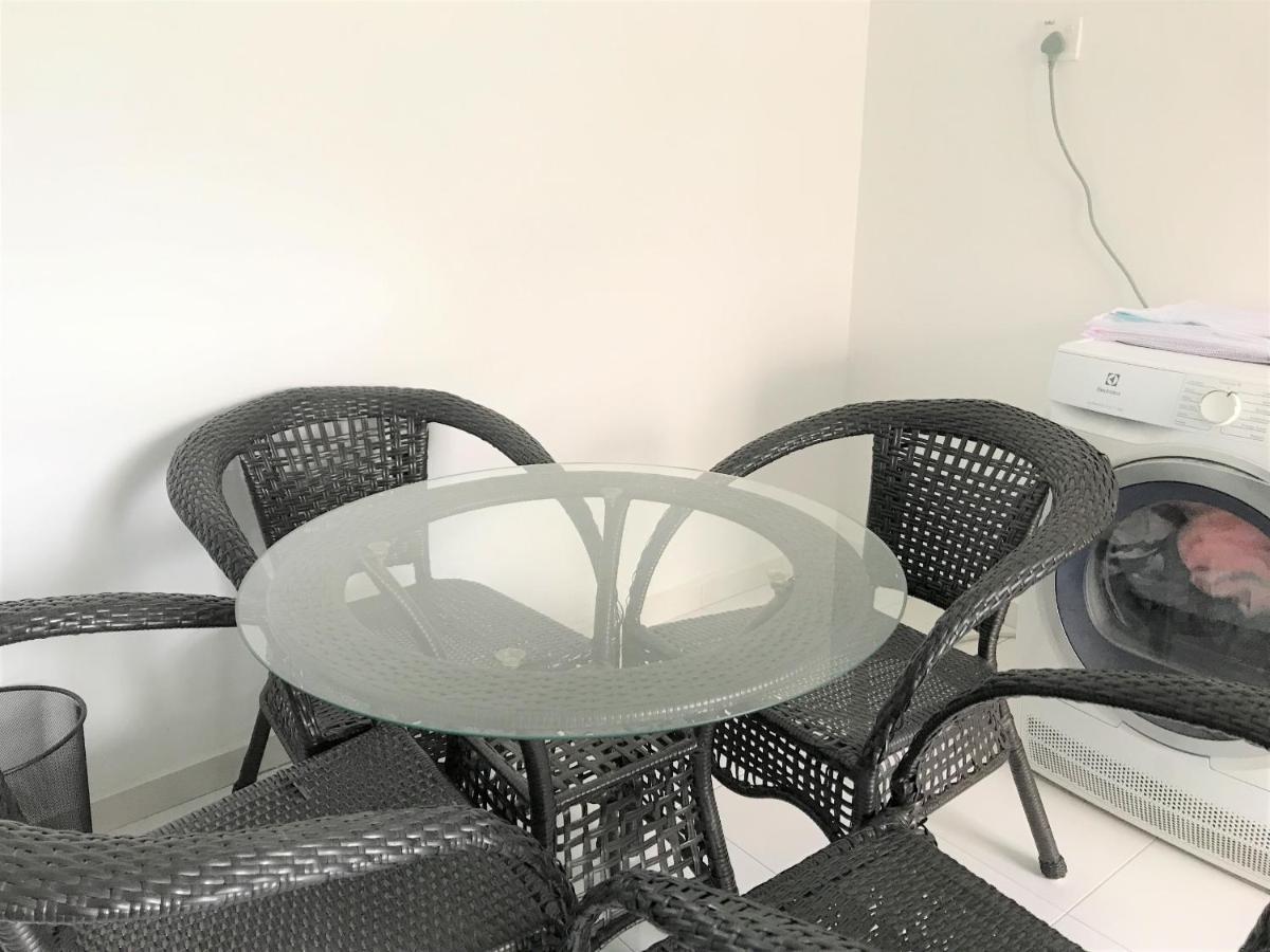 Oyo 90493 Jl Homestay Segamat Εξωτερικό φωτογραφία